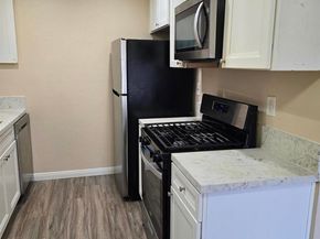 240 W Lincoln Ave 8, Escondido CA 92026