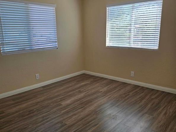 240 W Lincoln Ave 8, Escondido CA 92026