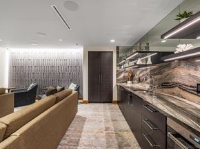 888 W E Street 2206, San Diego CA 92101