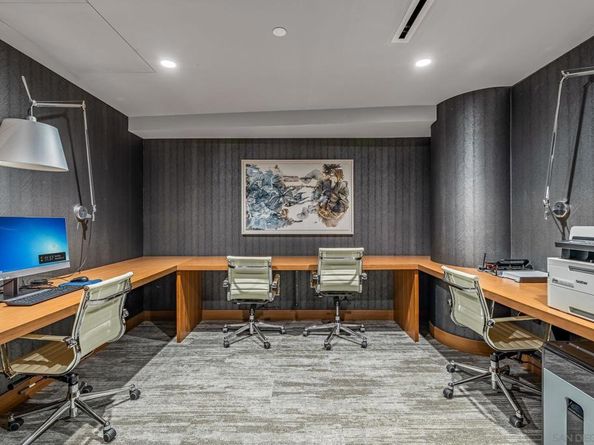 888 W E Street 2206, San Diego CA 92101