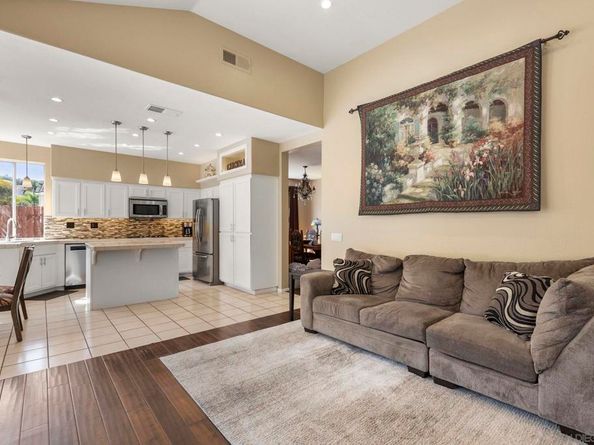 838 Masters Dr, Oceanside CA 92057