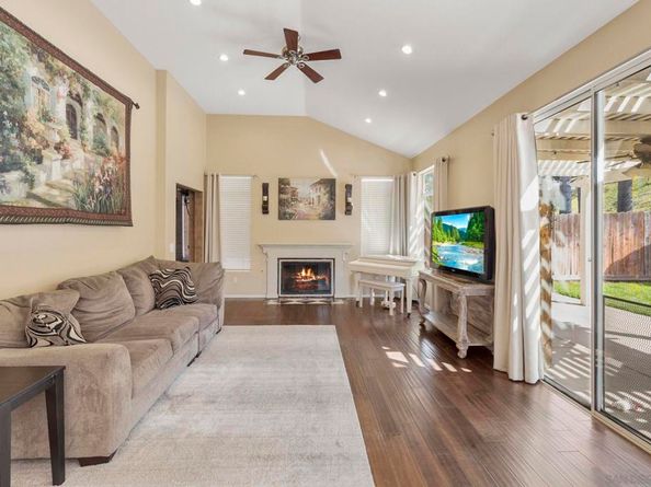 838 Masters Dr, Oceanside CA 92057