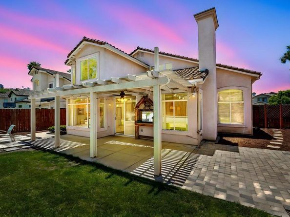 838 Masters Dr, Oceanside CA 92057