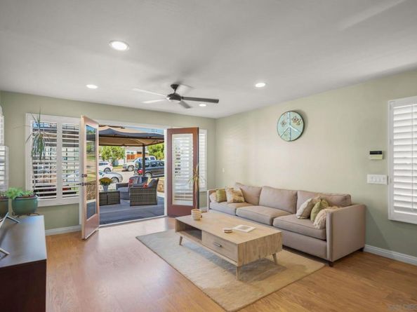 4727 Pescadero, San Diego CA 92107