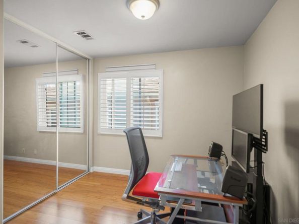 4727 Pescadero, San Diego CA 92107