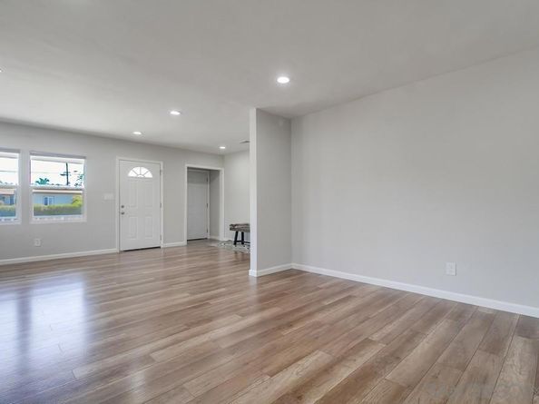 3484 Armstrong St, San Diego CA 92111