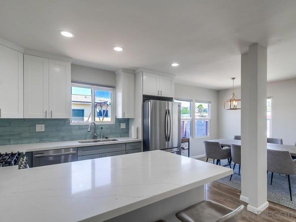 3484 Armstrong St, San Diego CA 92111