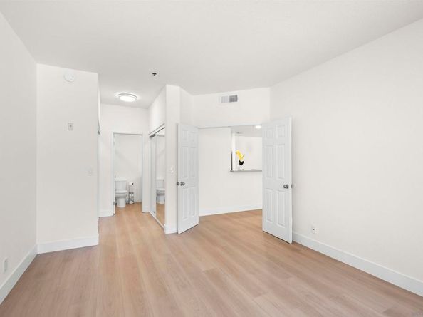 3969 Mahaila Ave 104, San Diego CA 92122