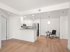 3969 Mahaila Ave 104, San Diego CA 92122