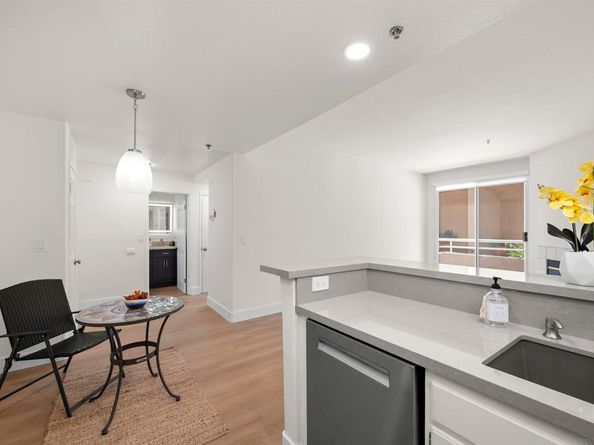 3969 Mahaila Ave 104, San Diego CA 92122