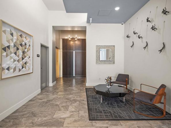 427 9Th Ave 704, San Diego CA 92101