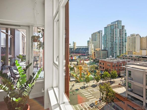 427 9Th Ave 704, San Diego CA 92101