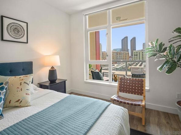 427 9Th Ave 704, San Diego CA 92101