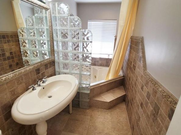 68 E Bonita Rd, Chula Vista CA 91910