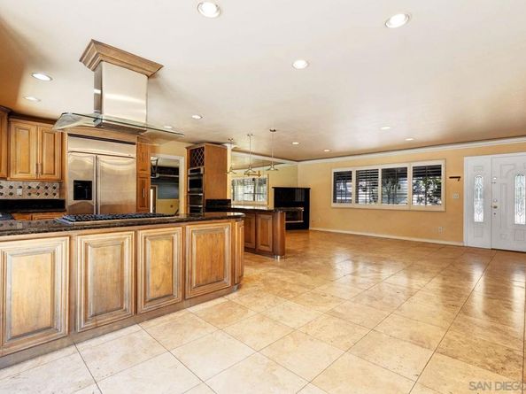 68 E Bonita Rd, Chula Vista CA 91910