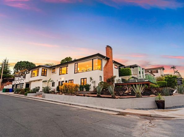 3301 Trumbull St, San Diego CA 92106