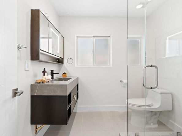 3301 Trumbull St, San Diego CA 92106