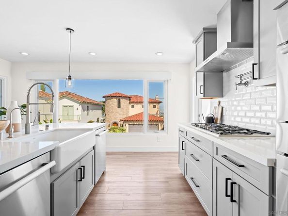 3301 Trumbull St, San Diego CA 92106