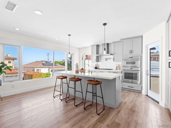 3301 Trumbull St, San Diego CA 92106