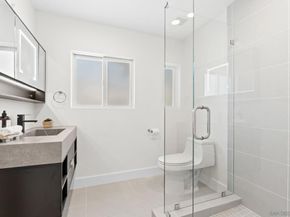 3301 Trumbull St, San Diego CA 92106