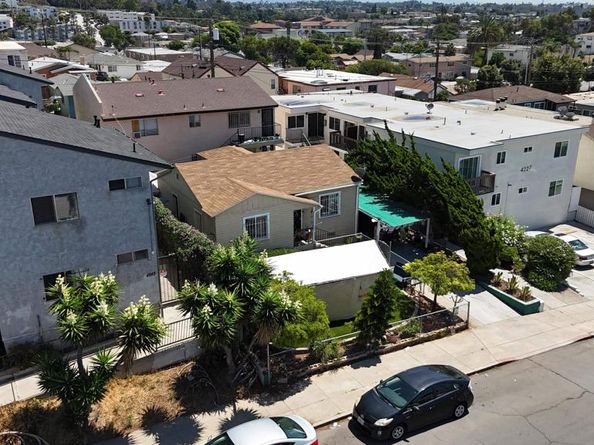 4235 4237 49TH St, San Diego CA 92115