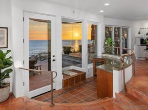 5716 Dolphin Pl, La Jolla CA 92037