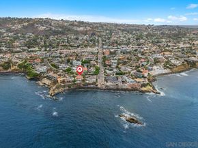 5716 Dolphin Pl, La Jolla CA 92037