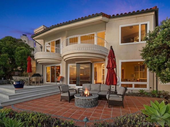 5716 Dolphin Pl, La Jolla CA 92037