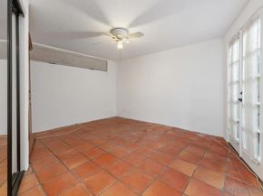 5716 Dolphin Pl, La Jolla CA 92037