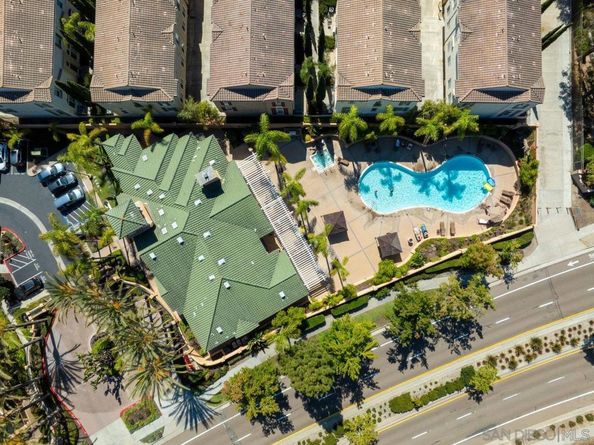 12372 Carmel Country Rd 202, San Diego CA 92130