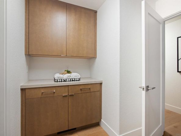 2481 La Marque St, San Diego CA 92109