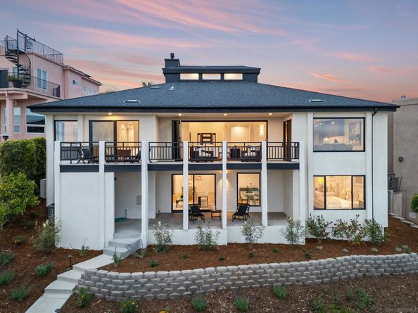 2481 La Marque St, San Diego CA 92109