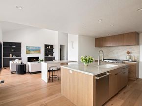 2481 La Marque St, San Diego CA 92109