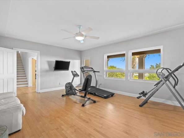 2205 Locust St, San Diego CA 92106