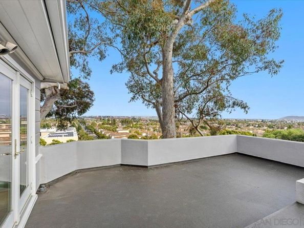 2205 Locust St, San Diego CA 92106