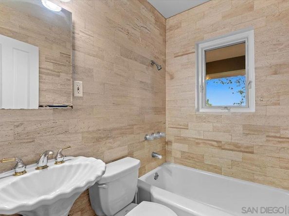 2205 Locust St, San Diego CA 92106