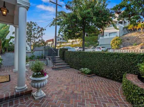 2045 W California St, San Diego CA 92110