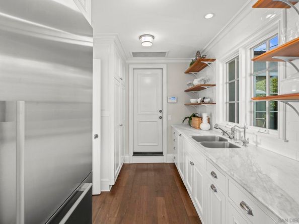 2045 W California St, San Diego CA 92110