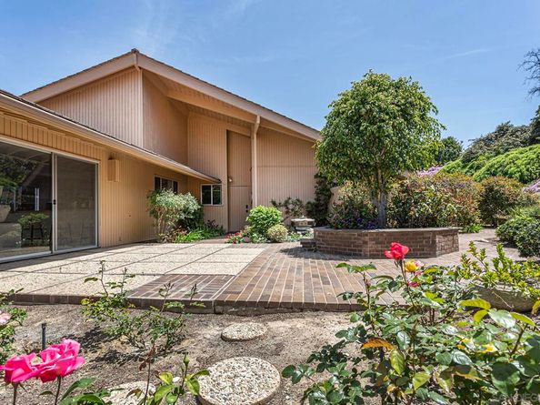 5458 Avenida Maravillas, Rancho Santa Fe CA 92067