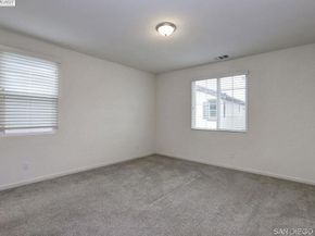 75 Middleton Pl, Hayward CA 94544