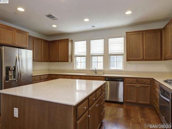 75 Middleton Pl, Hayward CA 94544