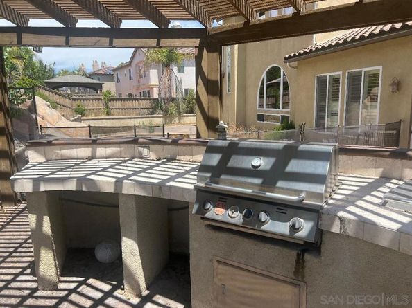 1328 N Paradise Ridge Way, Chula Vista CA 91915