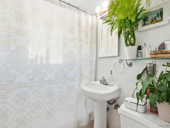 7180 82 Mohawk, San Diego CA 92115