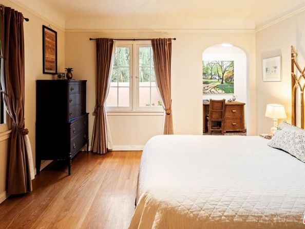 1441 Andenes Drive, Glendale CA 91208