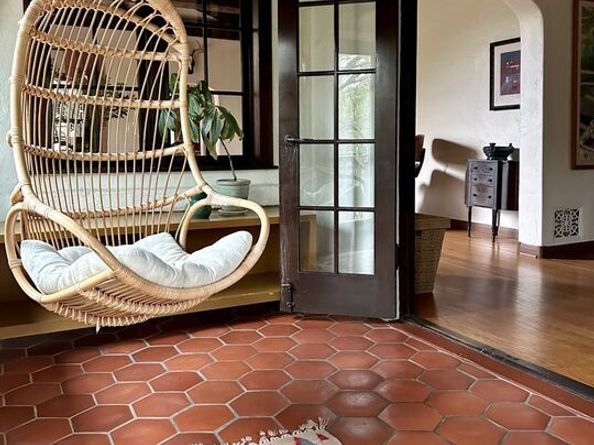 1441 Andenes Drive, Glendale CA 91208