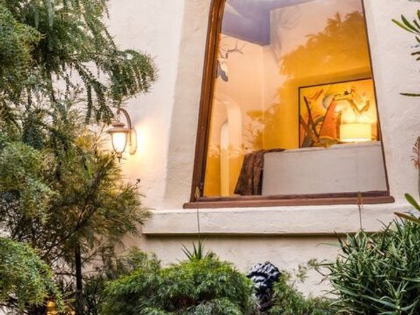 1441 Andenes Drive, Glendale CA 91208