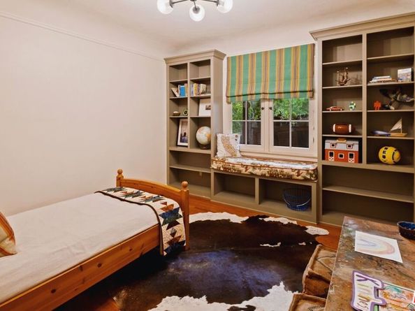 1441 Andenes Drive, Glendale CA 91208