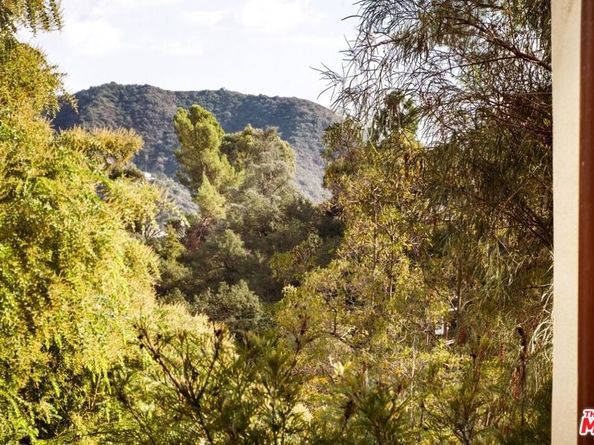 1441 Andenes Drive, Glendale CA 91208