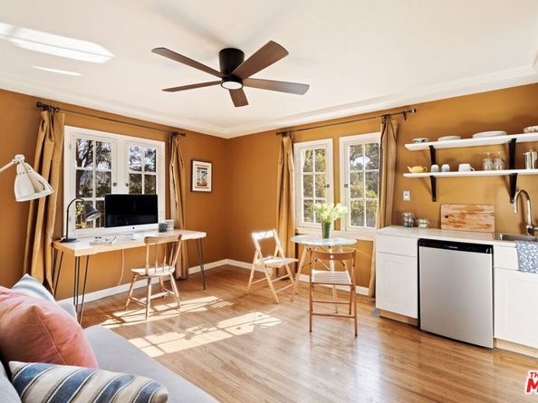 1441 Andenes Drive, Glendale CA 91208