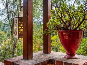 1441 Andenes Drive, Glendale CA 91208